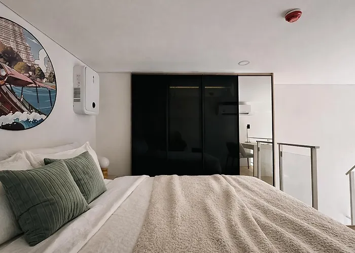 High-ceiling Loft Rama 9 Design Bangkok