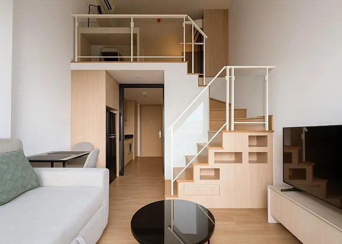 High-ceiling Loft Rama 9 Design Bangkok